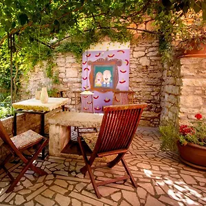 Kamene Price Rooms, Music And Food Apartment Bale